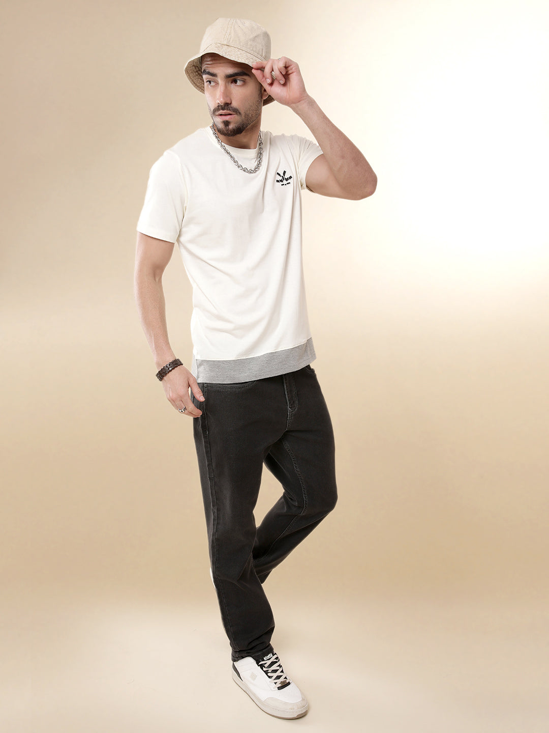 White Knit Solid Crew Neck T-Shirt