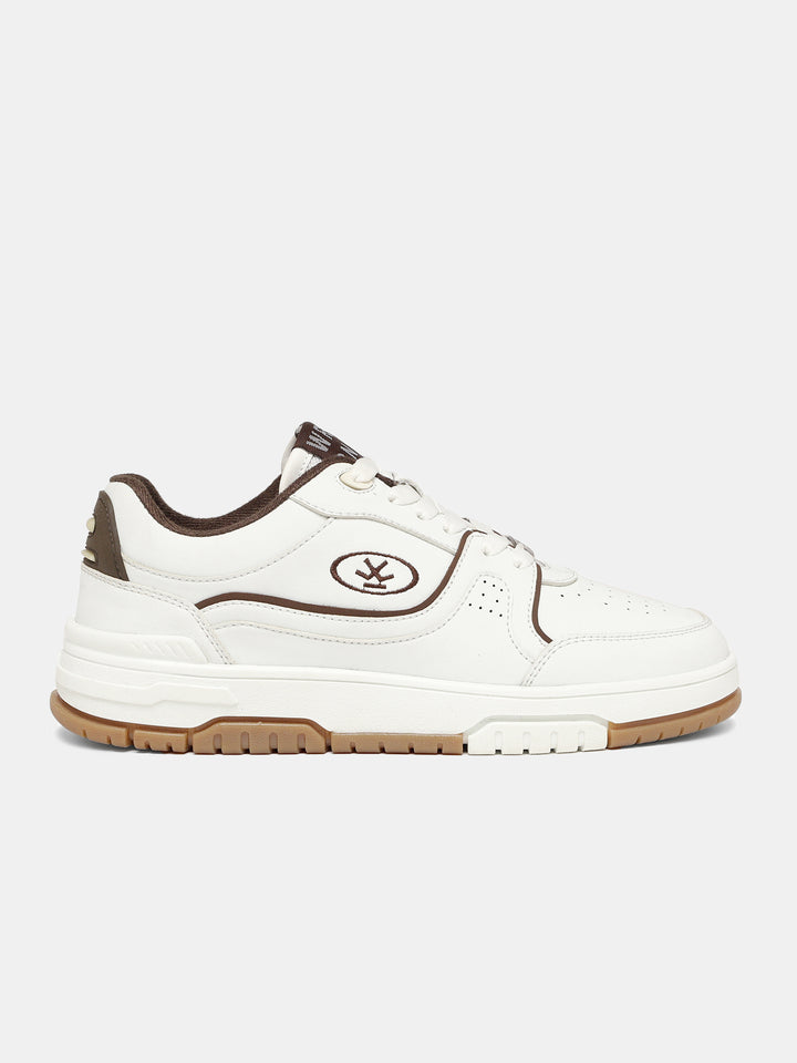 Sneakers  |  Greyhound Toast