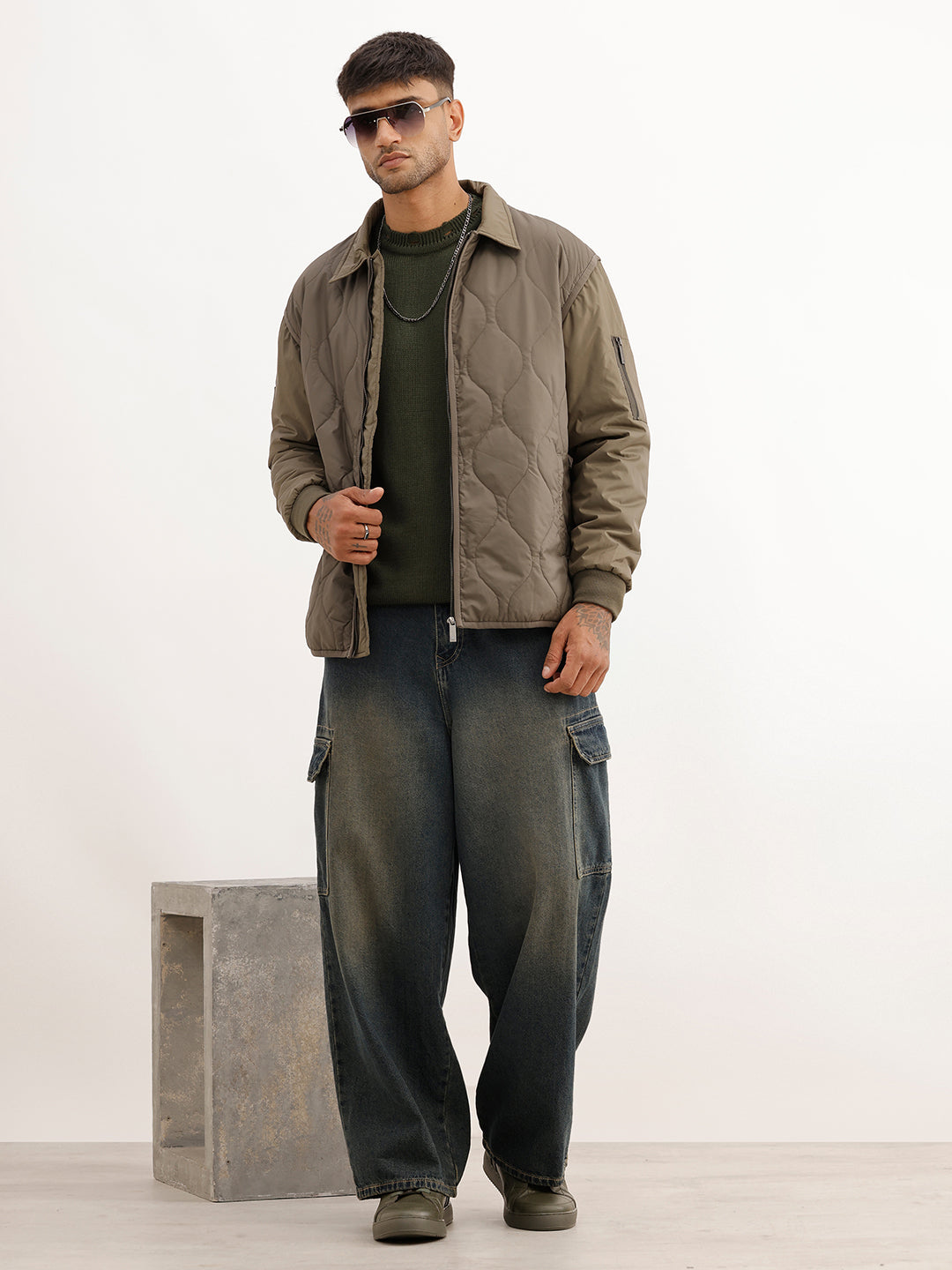 Solid Comfort Fit Puffer Jacket | Olive