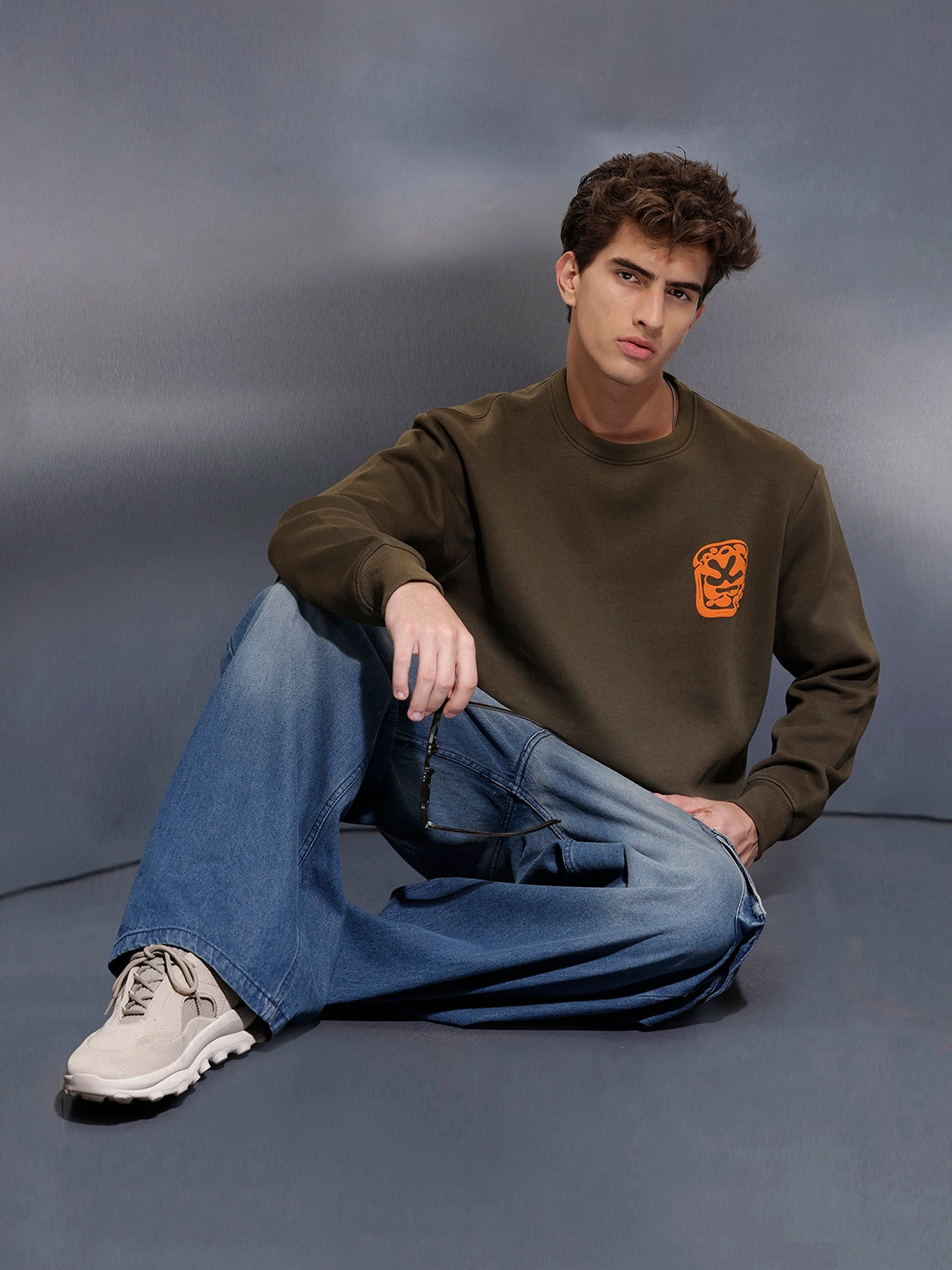 Graphic Accent Sweatshirt | Olive