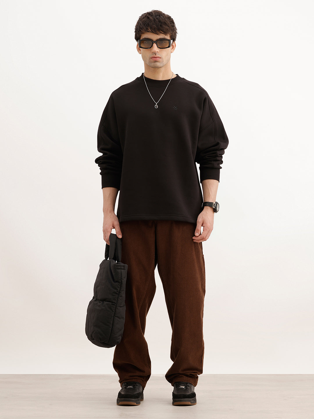 Solid Comfort Fit Sweatshirt | Black
