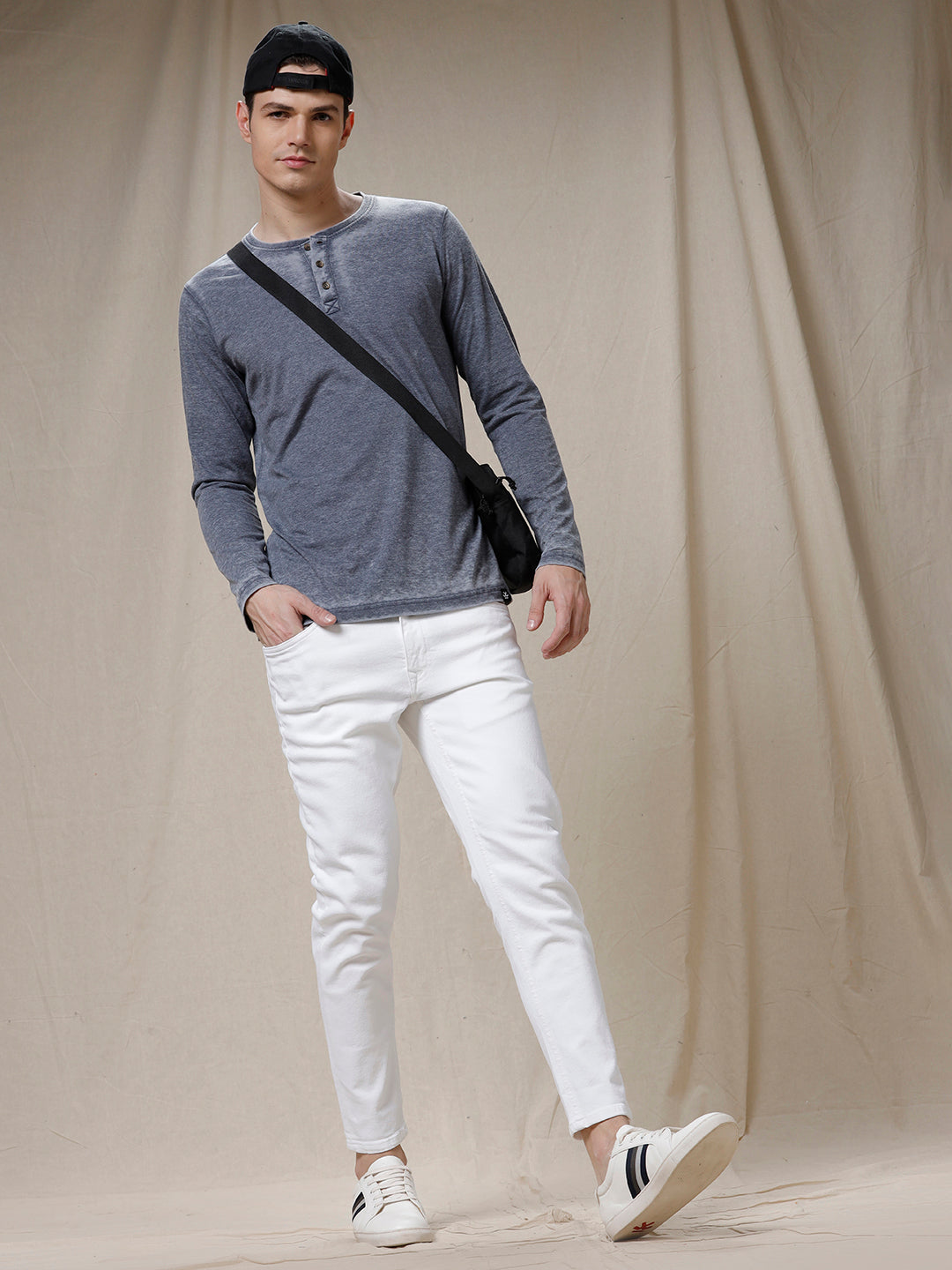 White Cropped Basic Jeans