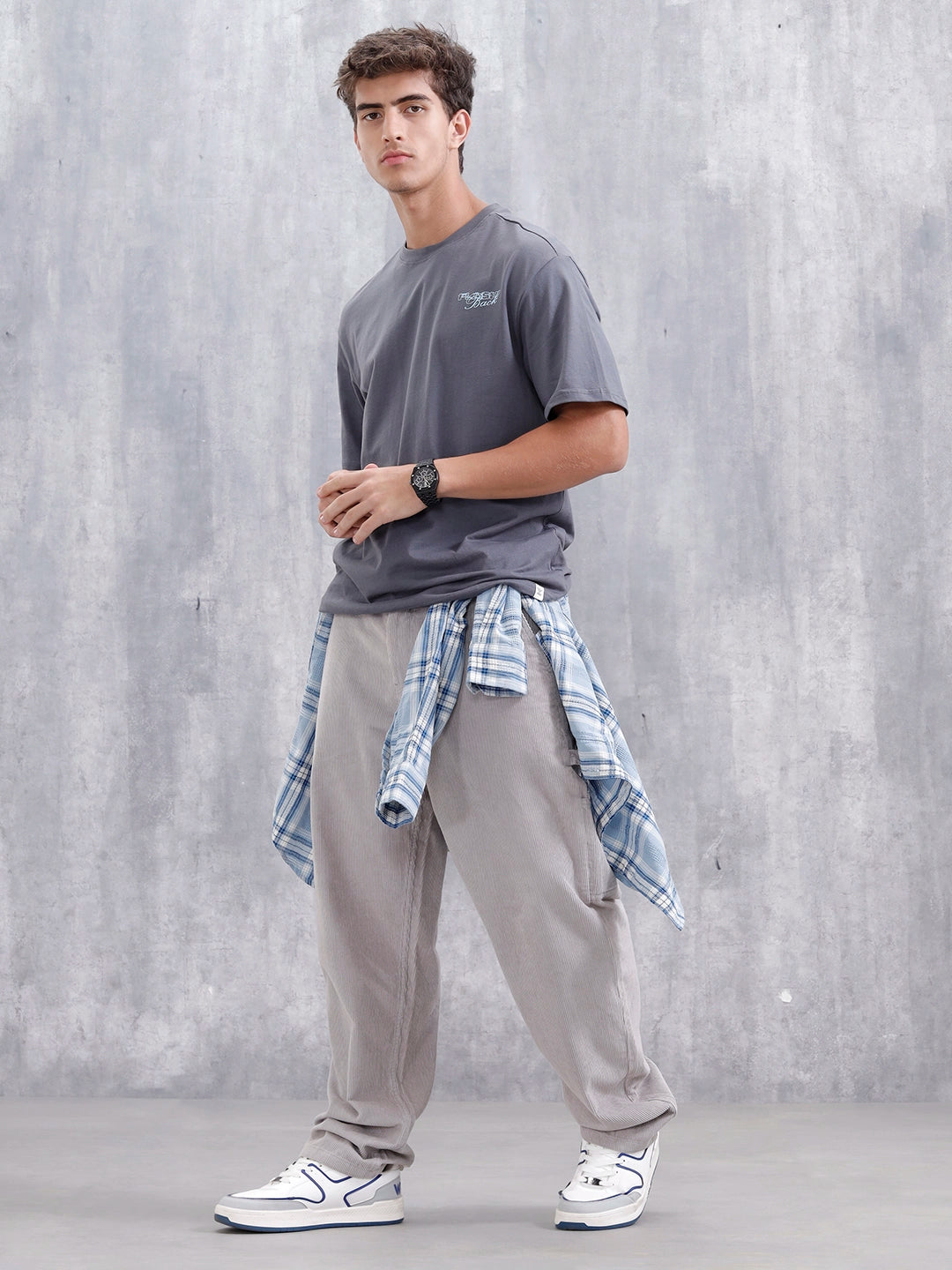 Casual Men Oversized Fit Tee With Graphic | Grey