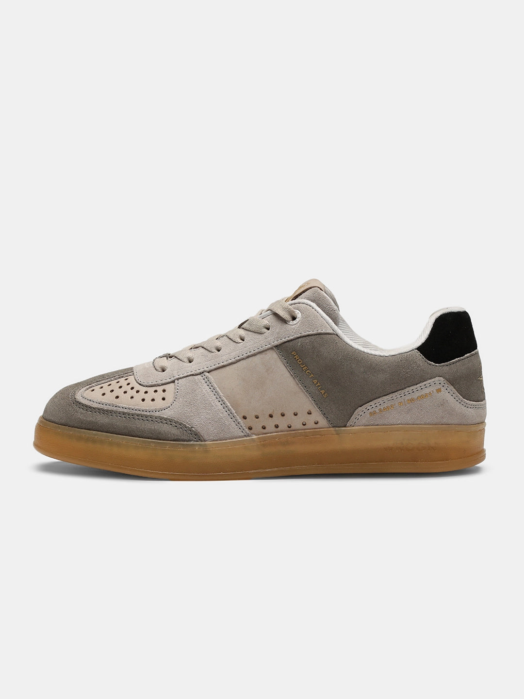 Sneakers | D326

Project Atlas 33°