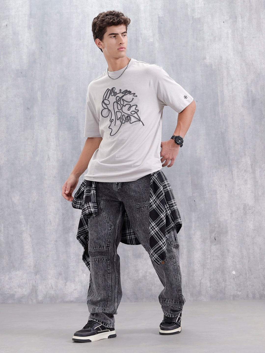 Casual Men Oversized Fit Tee With Cord Detailing | Grey