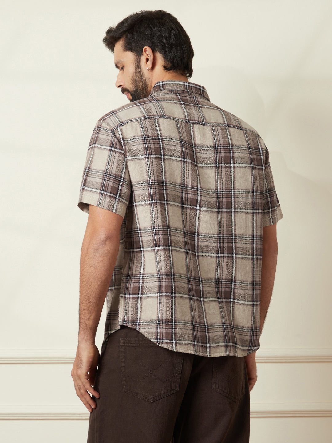 Checked Comfort Fit Shirt in Light Brown