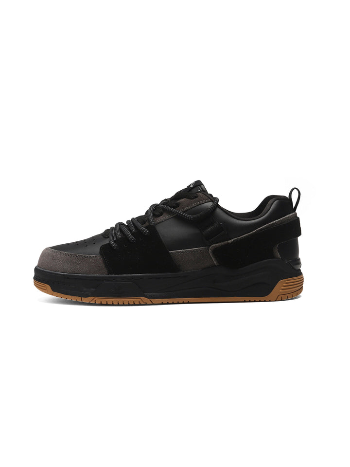 Sneakers | Manhattan Streetline