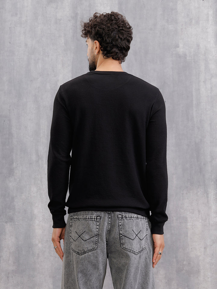 Crinkled Solid Textured Knit Long Sleeve Crew Neck T-Shirt | Black
