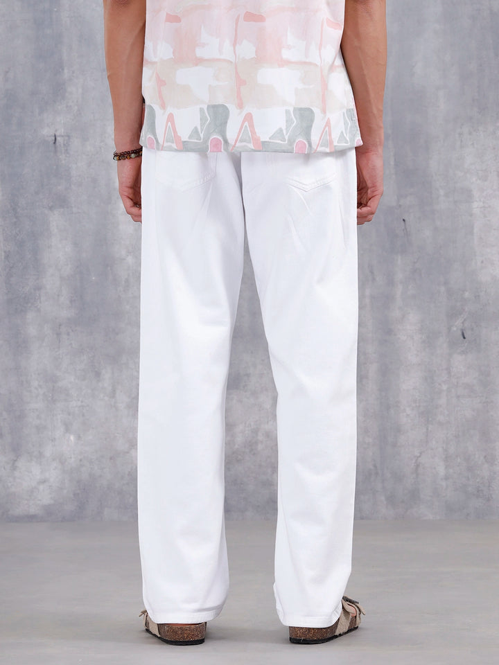 Anti-Fit Distressed Jeans | White