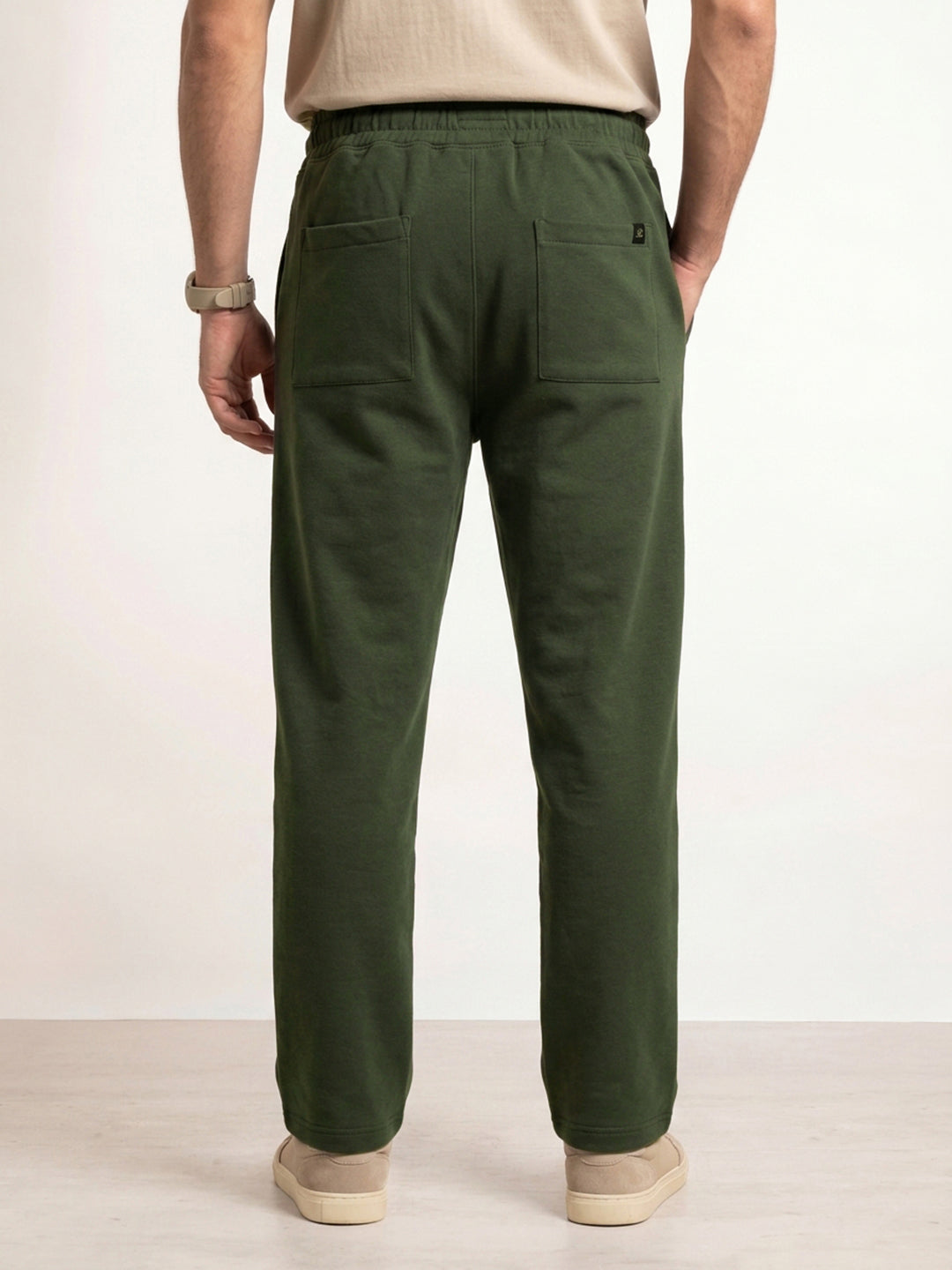 Solid Relaxed Fit Jogger | Olive