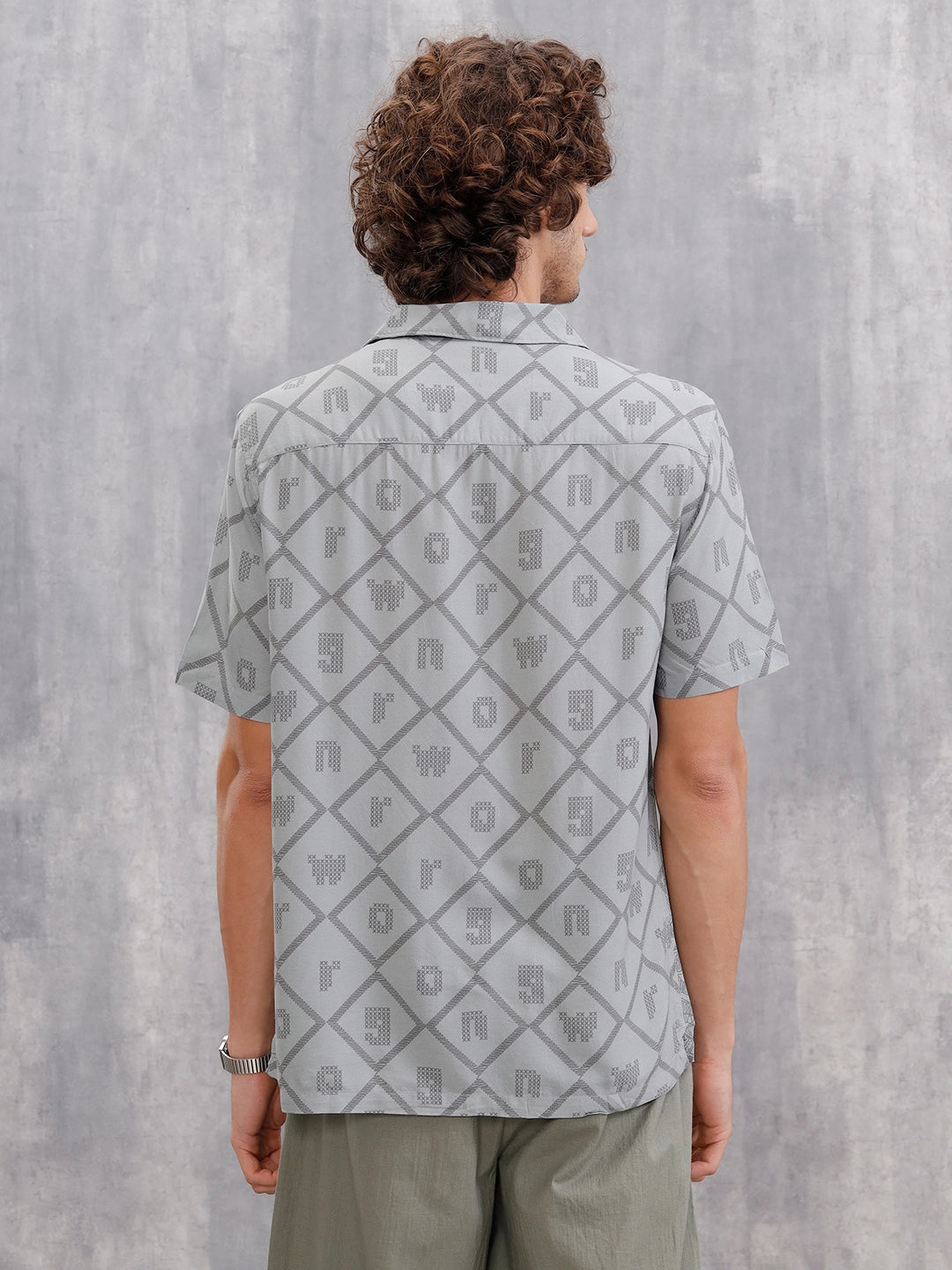 Fluid Placement Print Shirt In Resort Collar  |  Grey