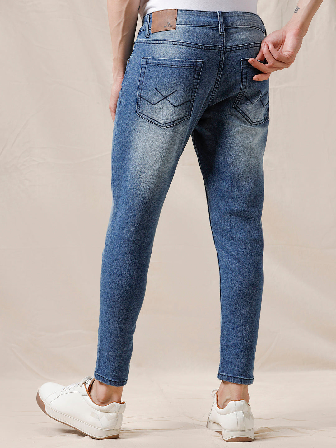 Classic Play Faded Jeans