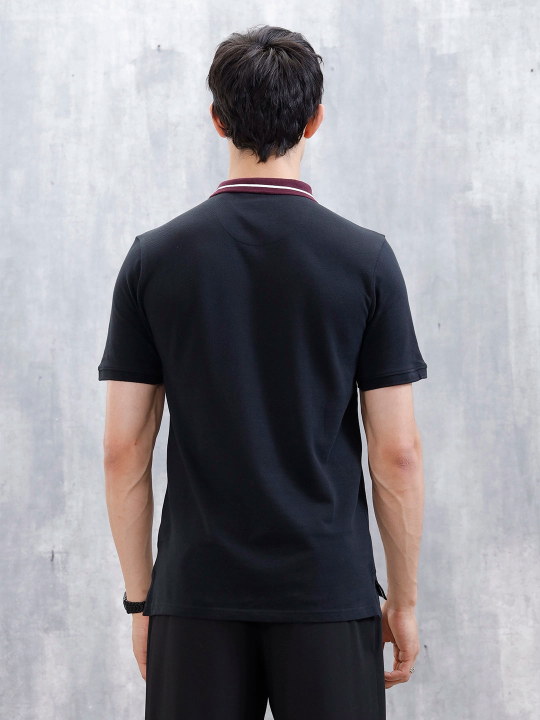 Wrogn Men's Slim Fit Polo T-Shirt With Contrast Collar | Black