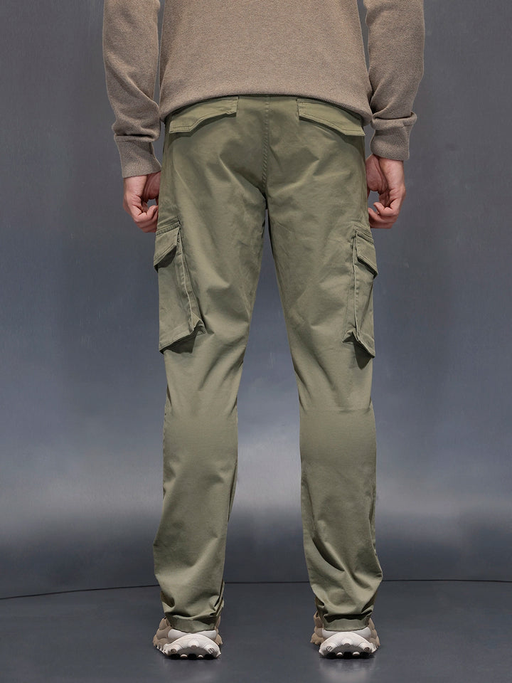 Men's straight fit trouser with cargo pockets | Olive