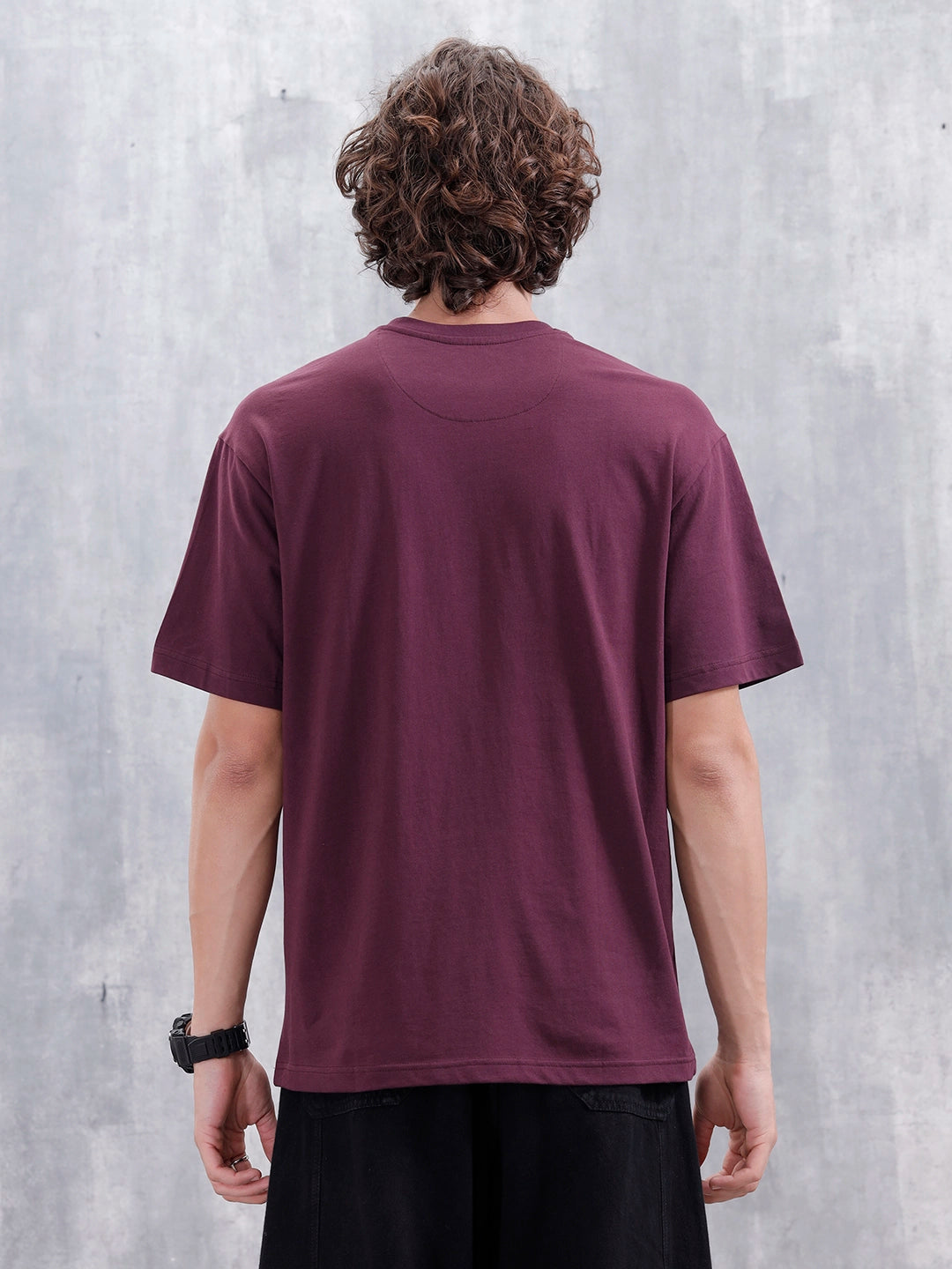 Casual Men Oversized Fit Tee With Graphic | Maroon