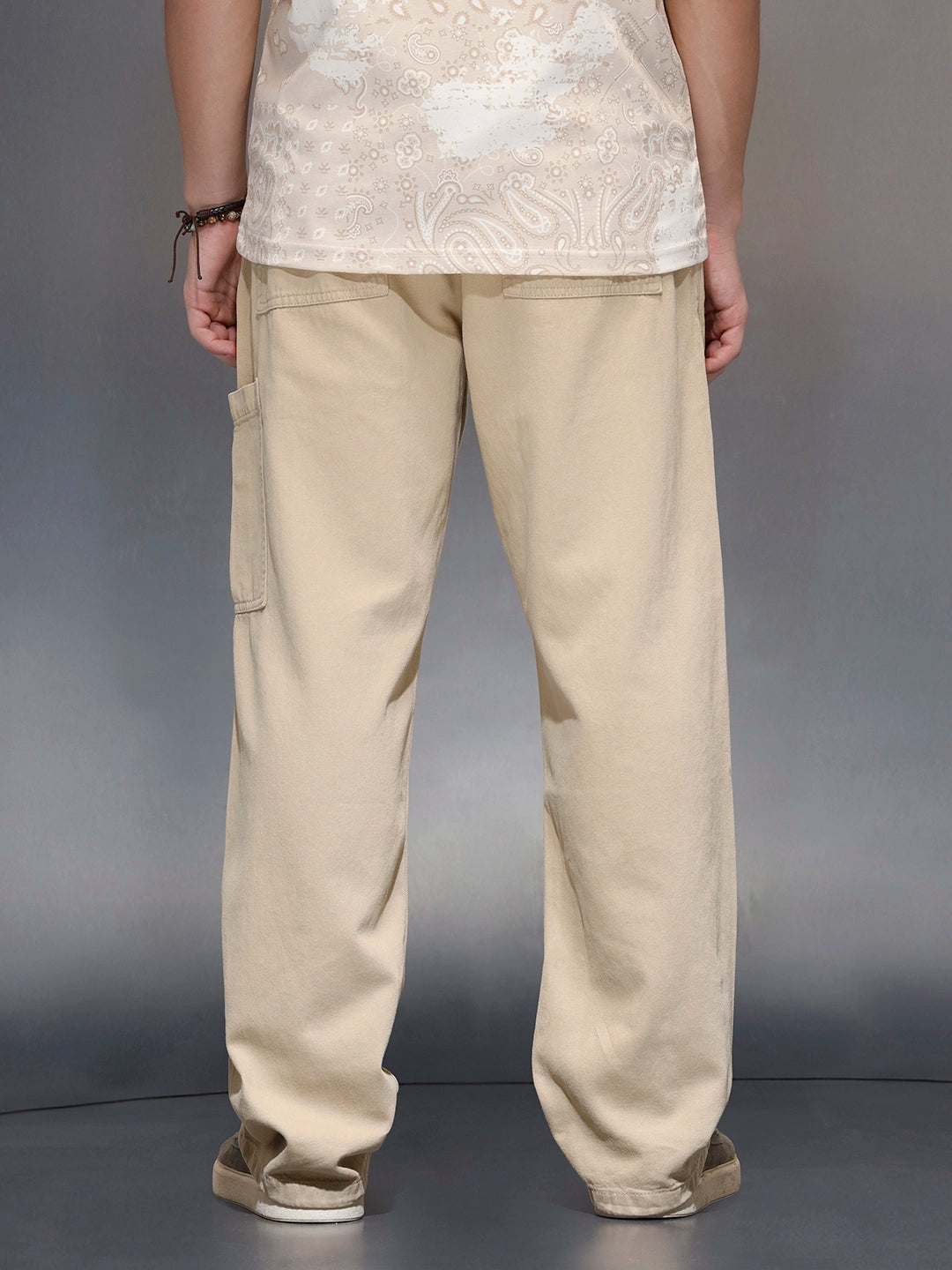 Men's loose fit trouser with utility pocket  | Beige