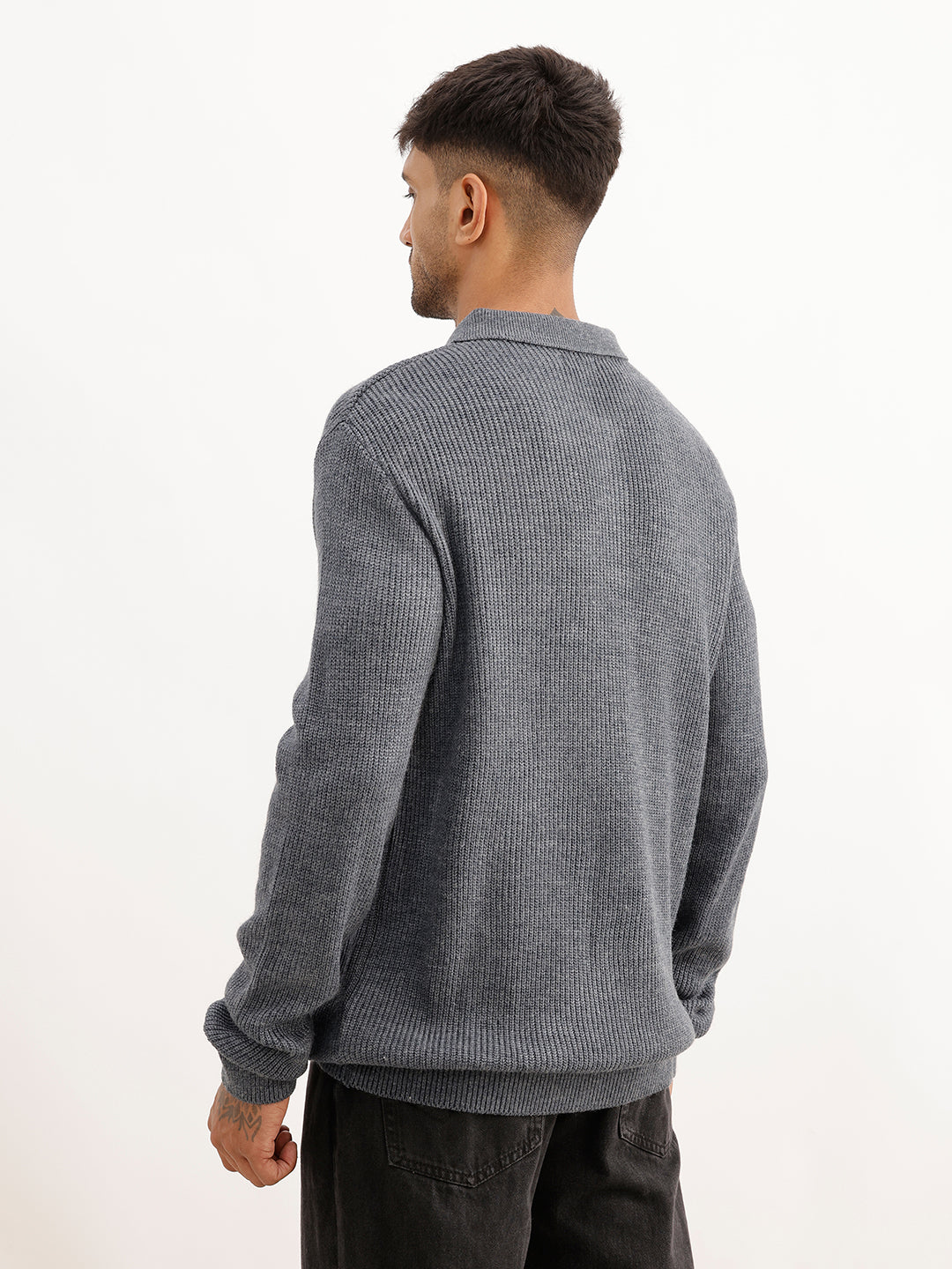Regular Fit Textured Quater Zipper Sweater | Grey