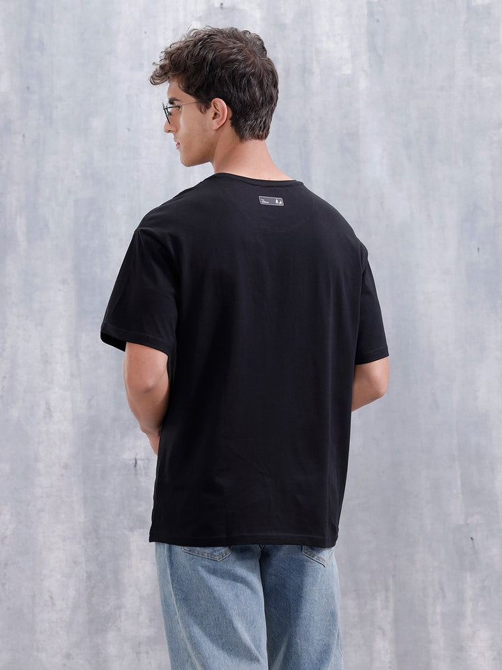 Casual Men Oversized Fit Tee With Graphic | Black