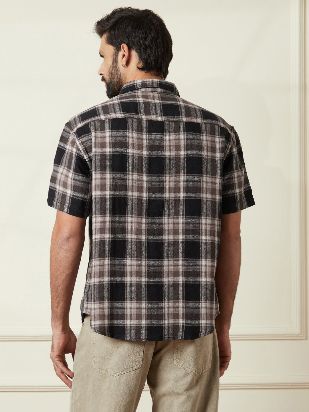 Checked Comfort Fit Shirt in Black