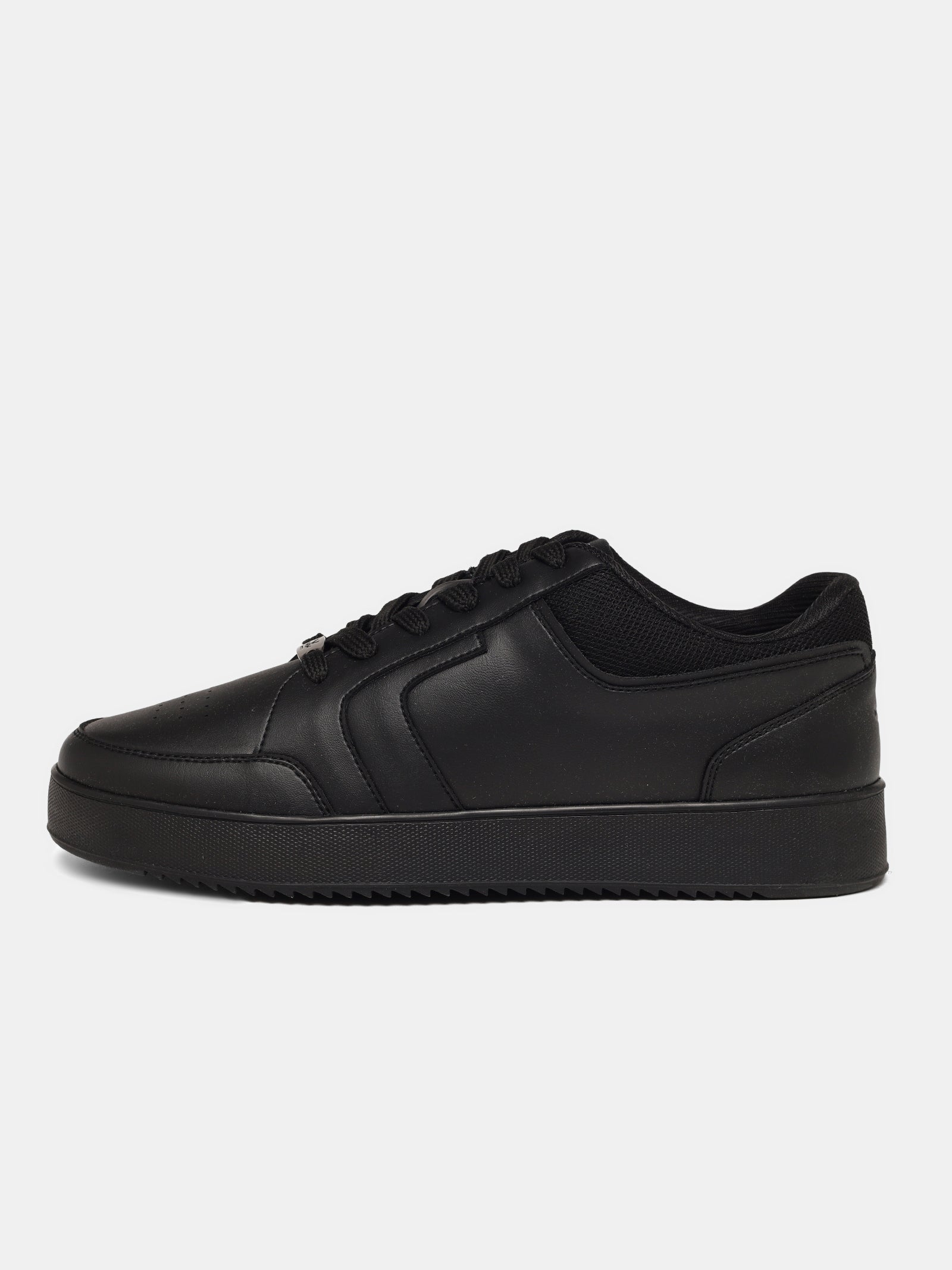 Sneakers  |  Bramble Shadowcraft