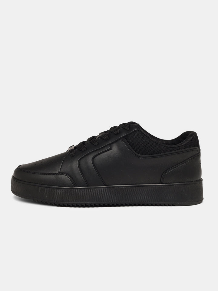 Sneakers  |  Bramble Shadowcraft