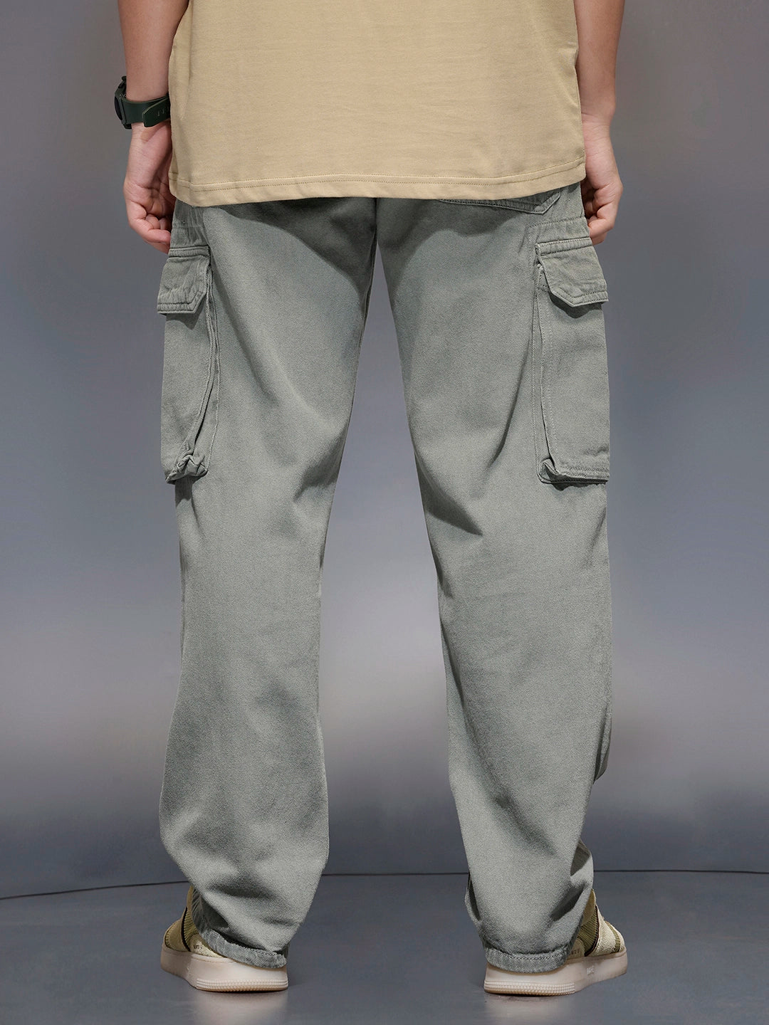 Men’sLoose fit cargo trousers | Olive