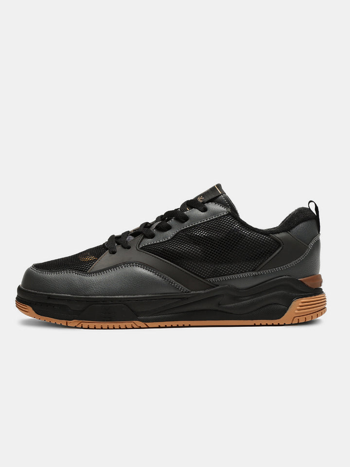 Sneakers | Manhattan Goldstrike