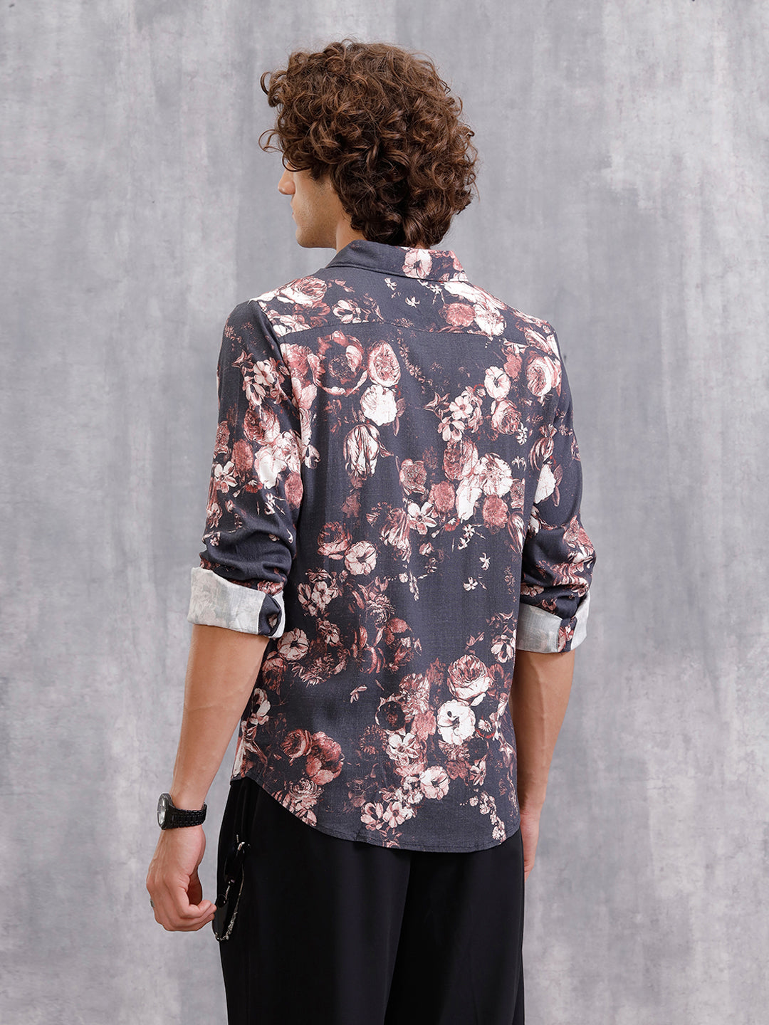 Fluid Dark Floral Printed Shirt In Slim Fit | Black