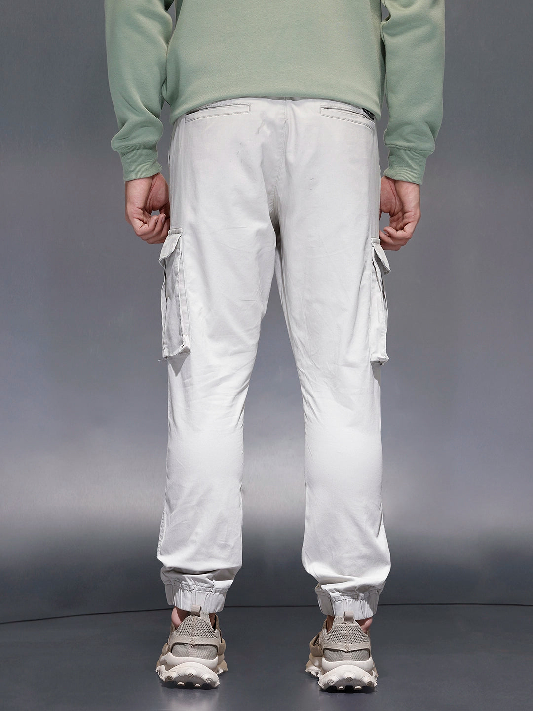 Men's straight fit trouser with cargo pockets | Grey