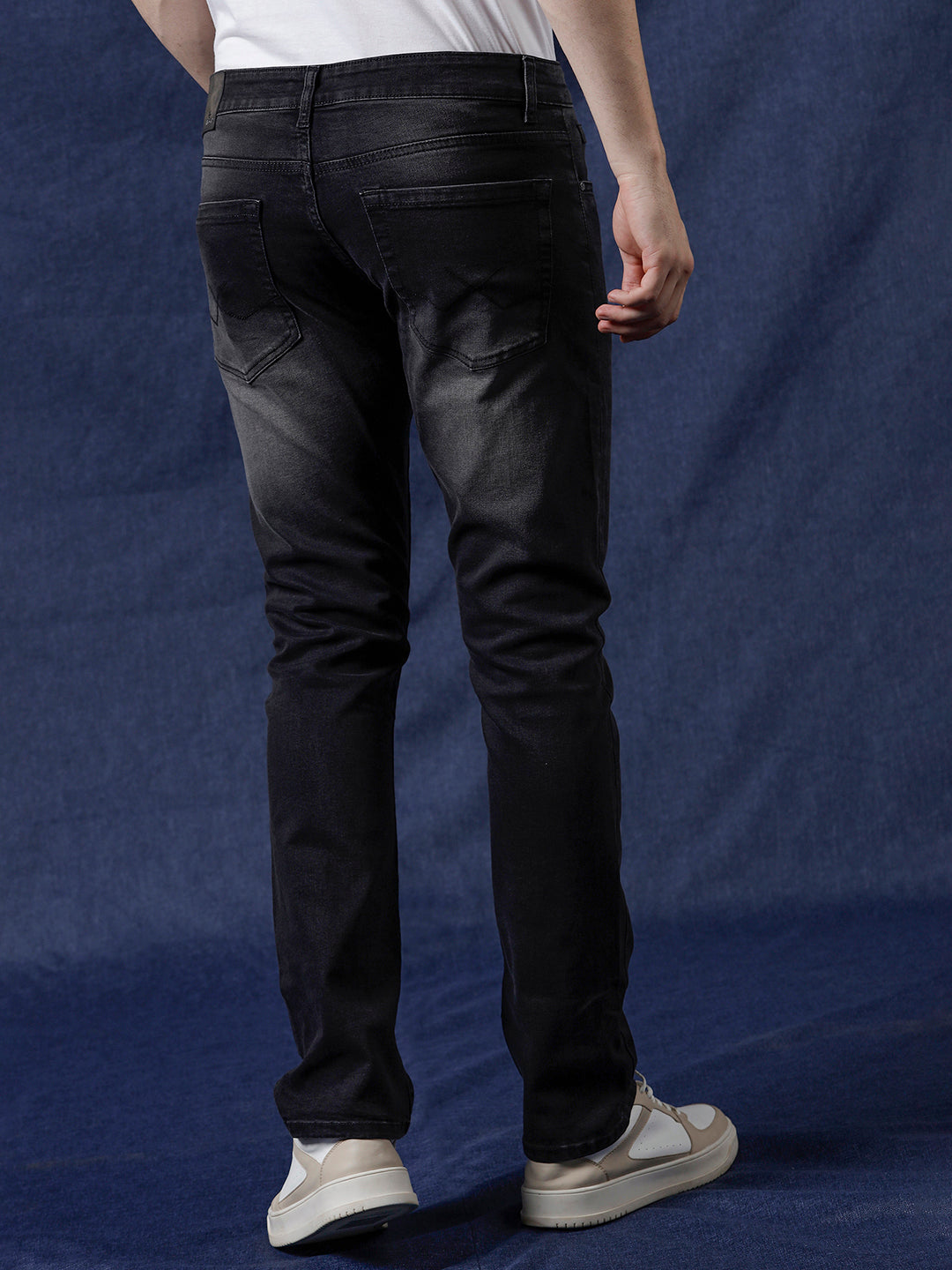 Slight Fade Straight-Fit Jeans – Wrogn