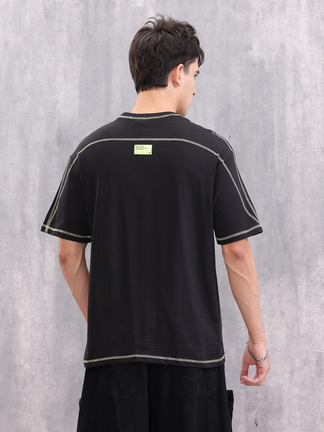Contrast Detail Oversize T-Shirt I Black