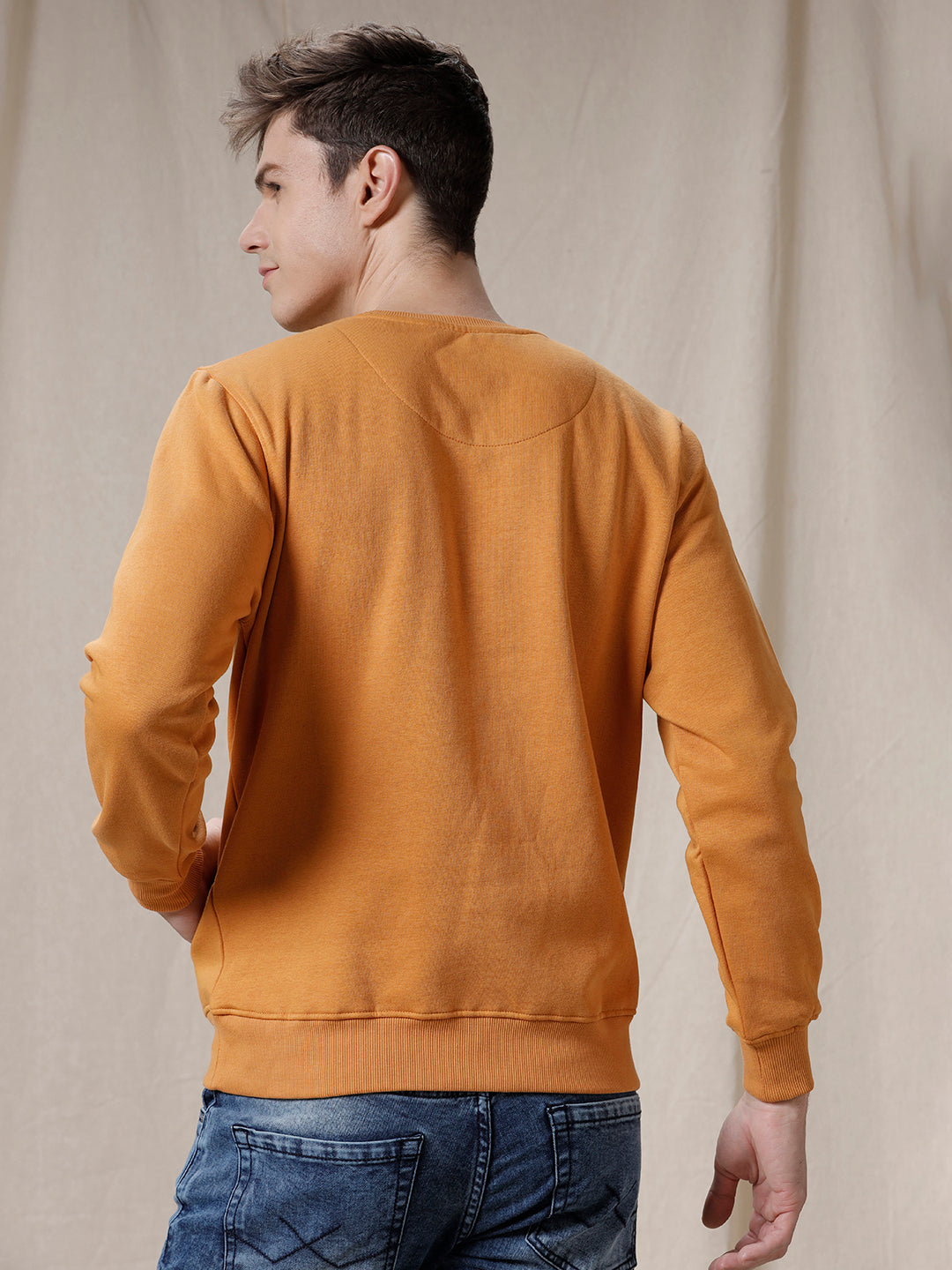 Round Neck Pullover Sweatshirt