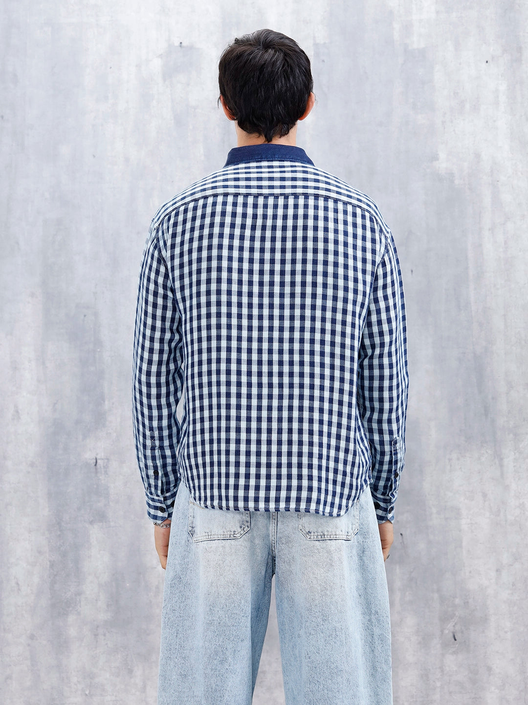 Men's Causal Oversized Fit Checkered Pattern Shirt | Blue – Wrogn