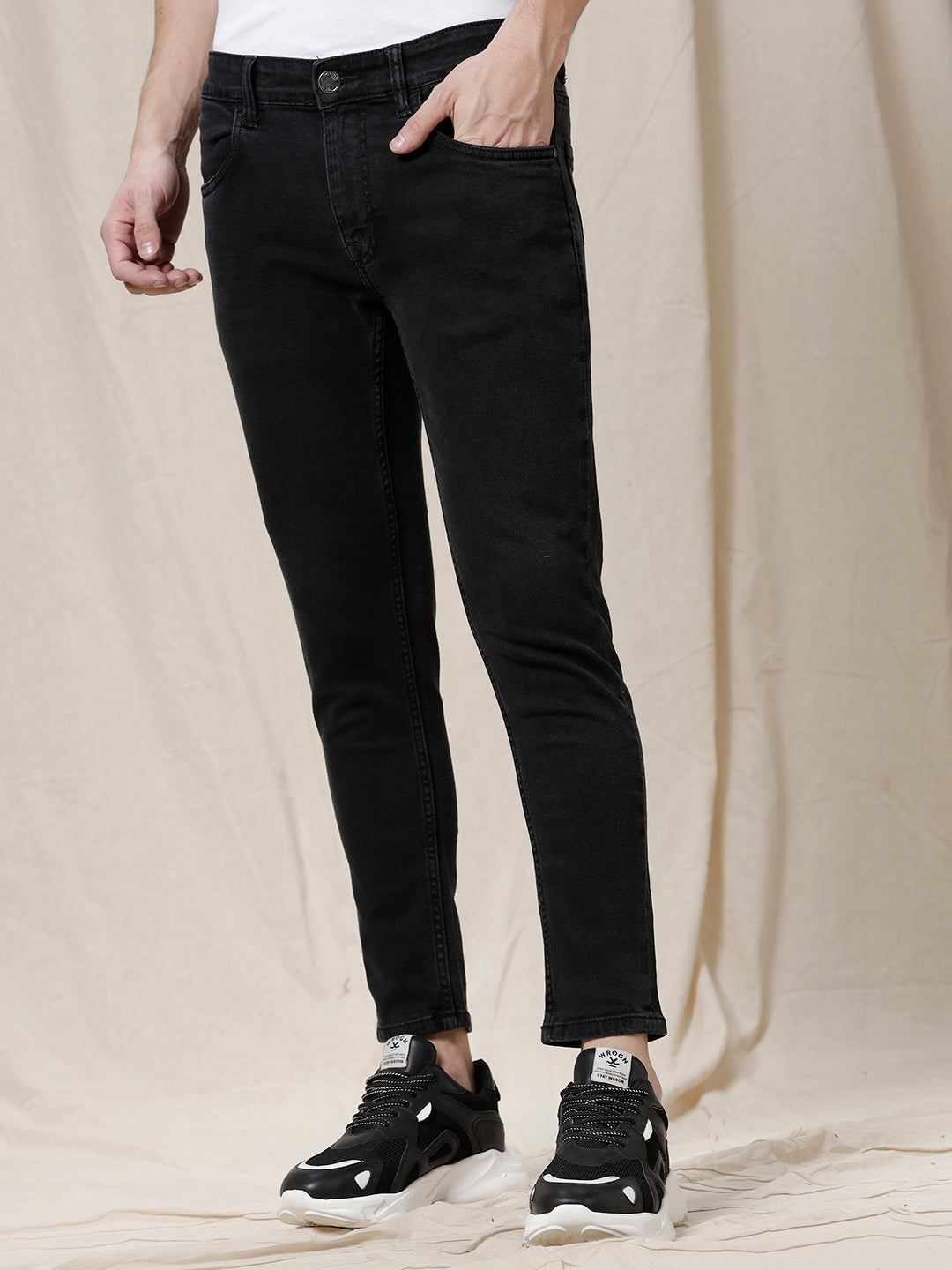 Solid Black Cropped Jeans