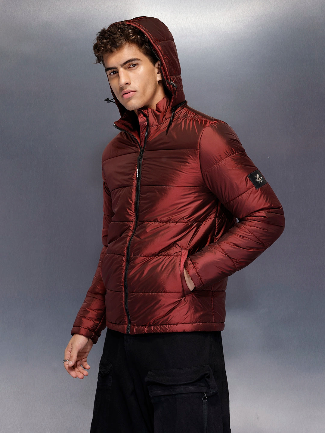 Metallic puffer jacket with hood | Wine