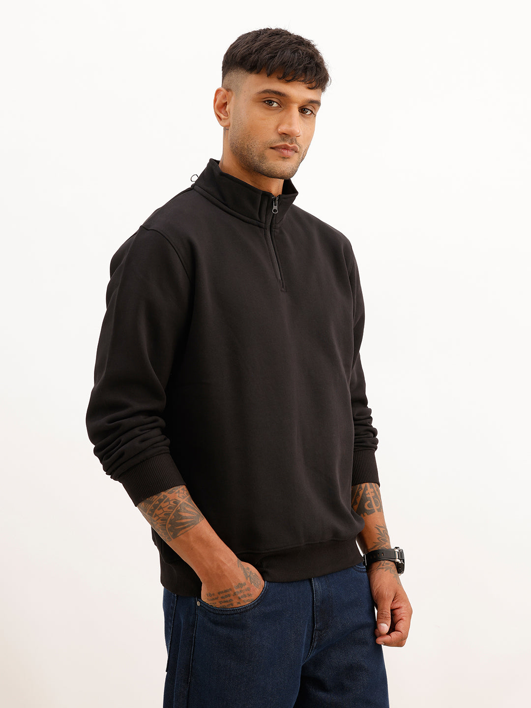 Solid Regular Quater Zipper Sweatshirt | Black