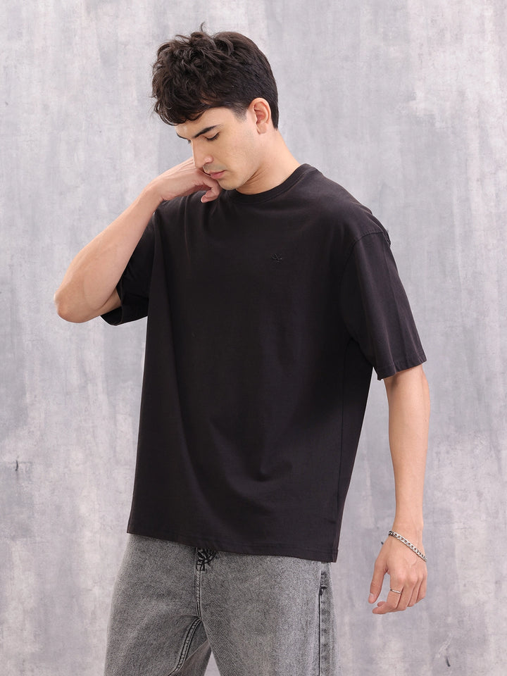 Casual Oversized Fit T-shirt With Tonal Embroidery At Back | Black