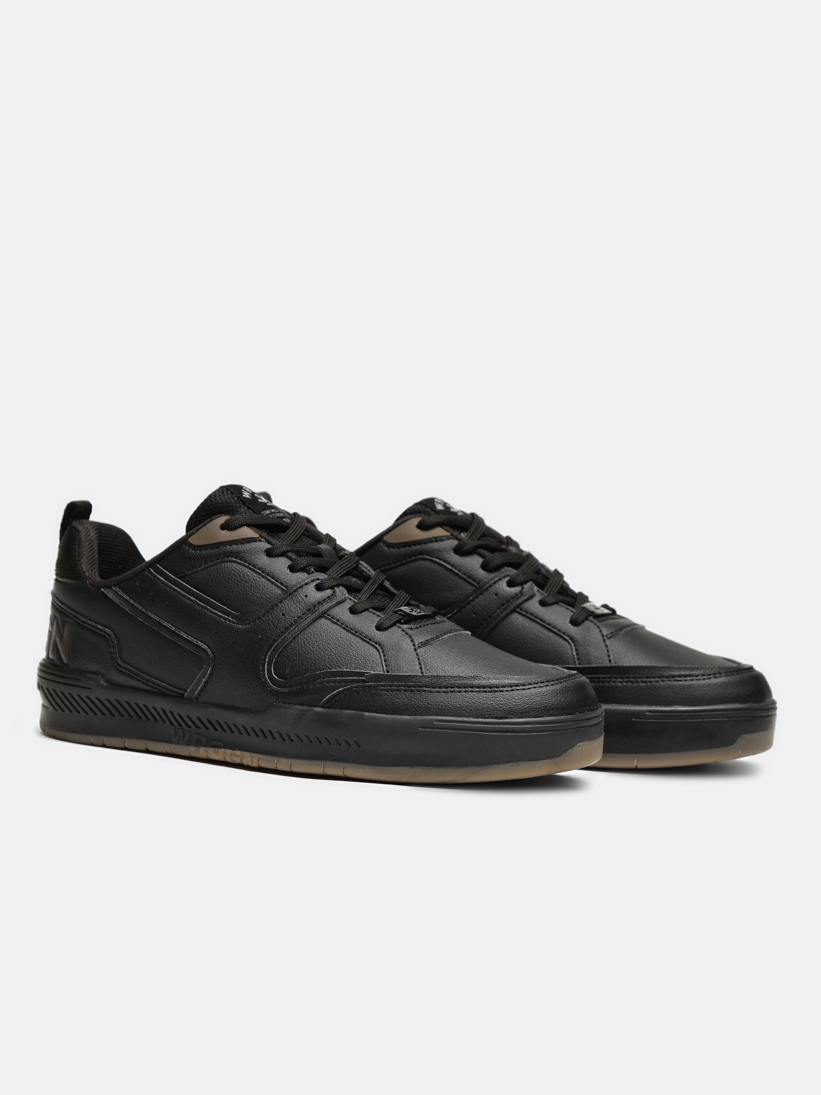 Sneakers | Negroni black tonic