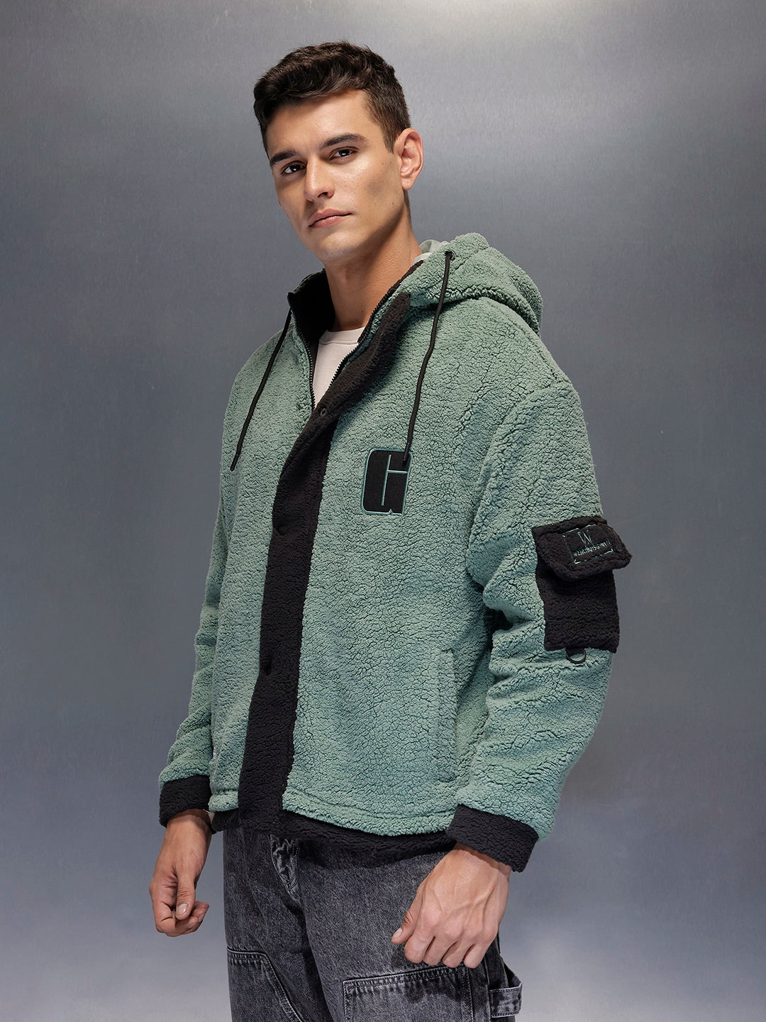 Men's casual jacket with contrast details, utility pocket and hoodie | Green