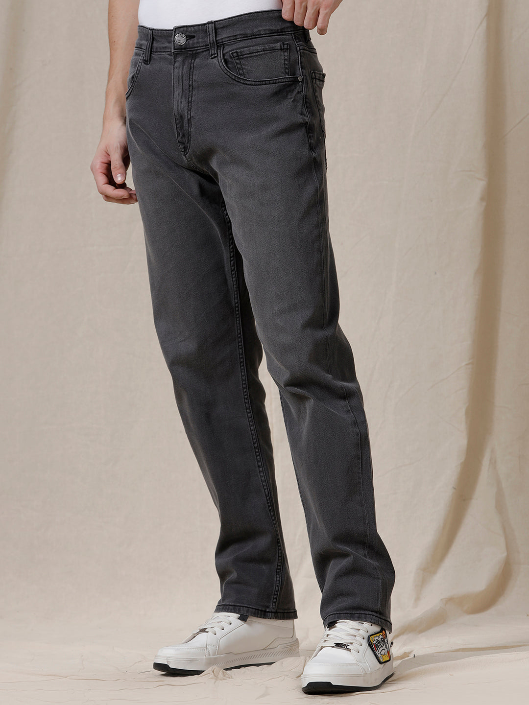 Grey Relaxed Fit Solid Jeans