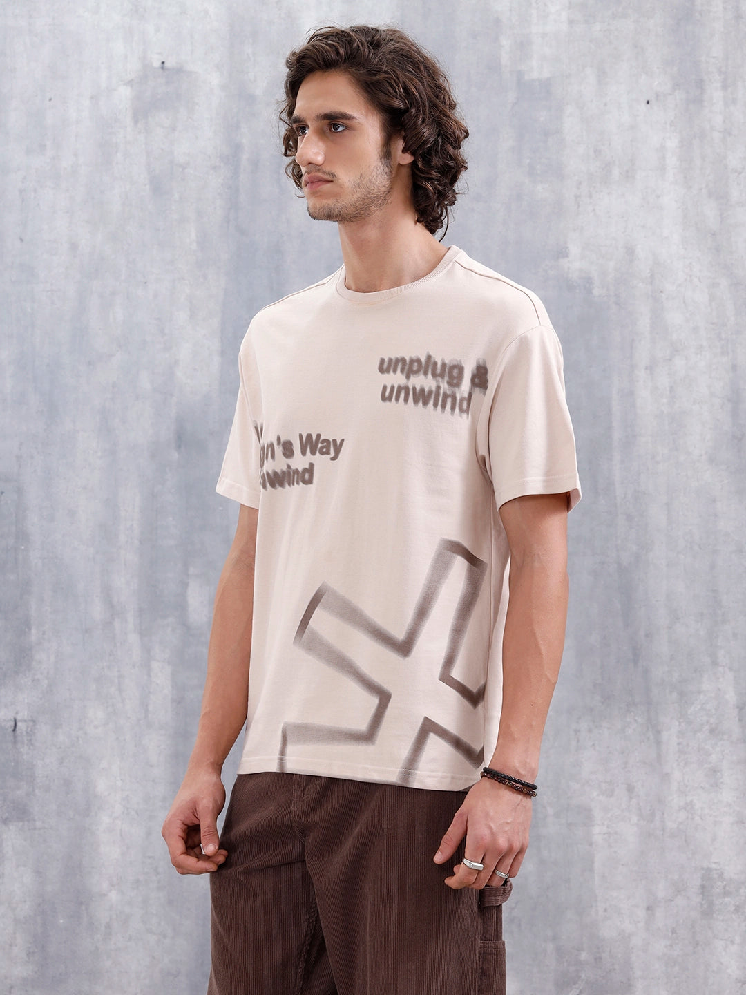 Casual Men Oversized Fit Tee With Placement Graphic | Beige