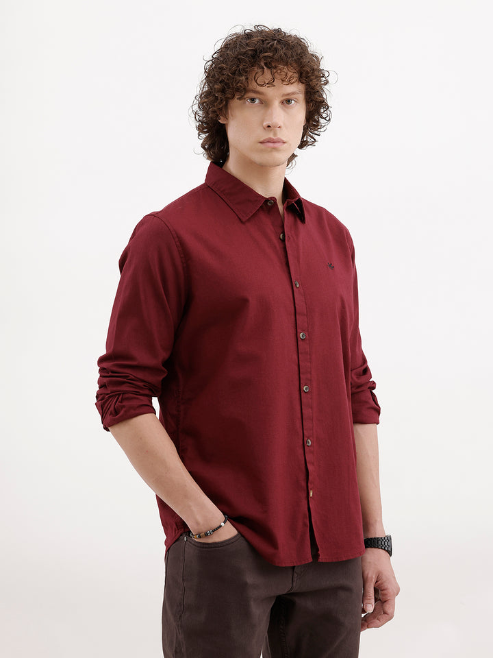 Men's solid shirt with clean tailoring and comfort fit | Wine