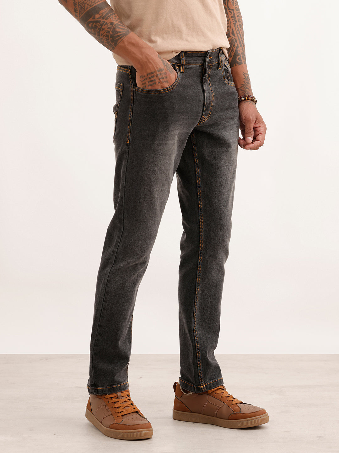 Faded Straight Fit Denim Jeans | Black | WJN100SR7612W