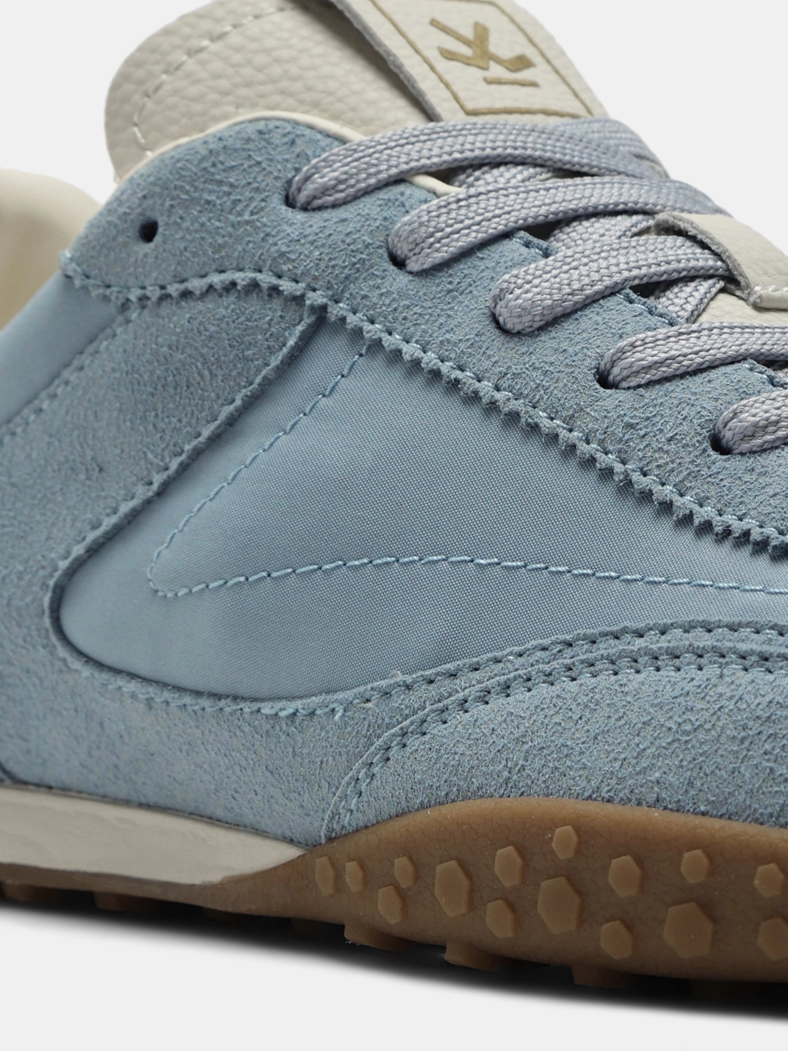 Sneakers | Stinger Tide