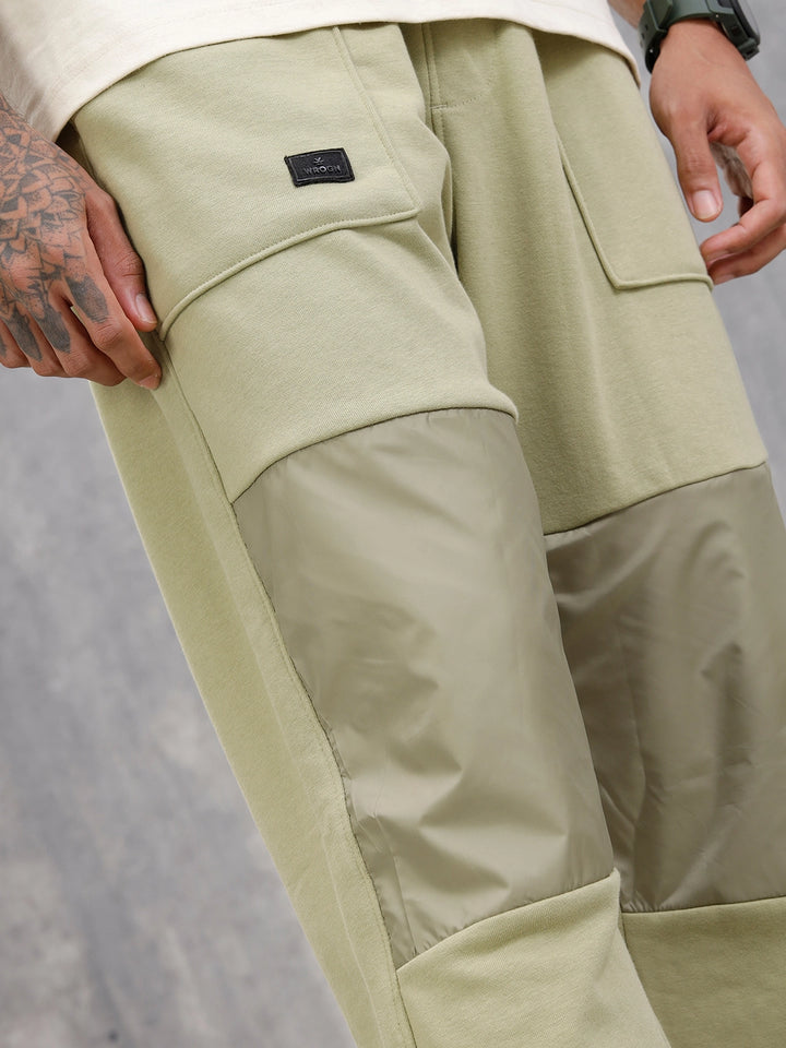 Tonal Colourblock Comfort Fit Jogger | Olive