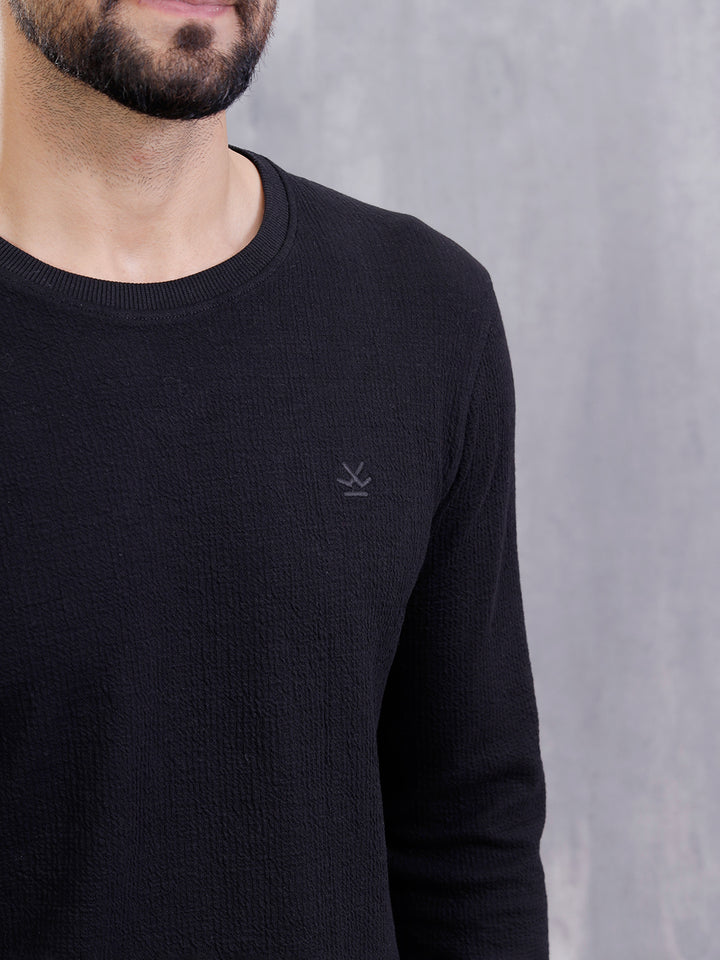 Crinkled Solid Textured Knit Long Sleeve Crew Neck T-Shirt | Black