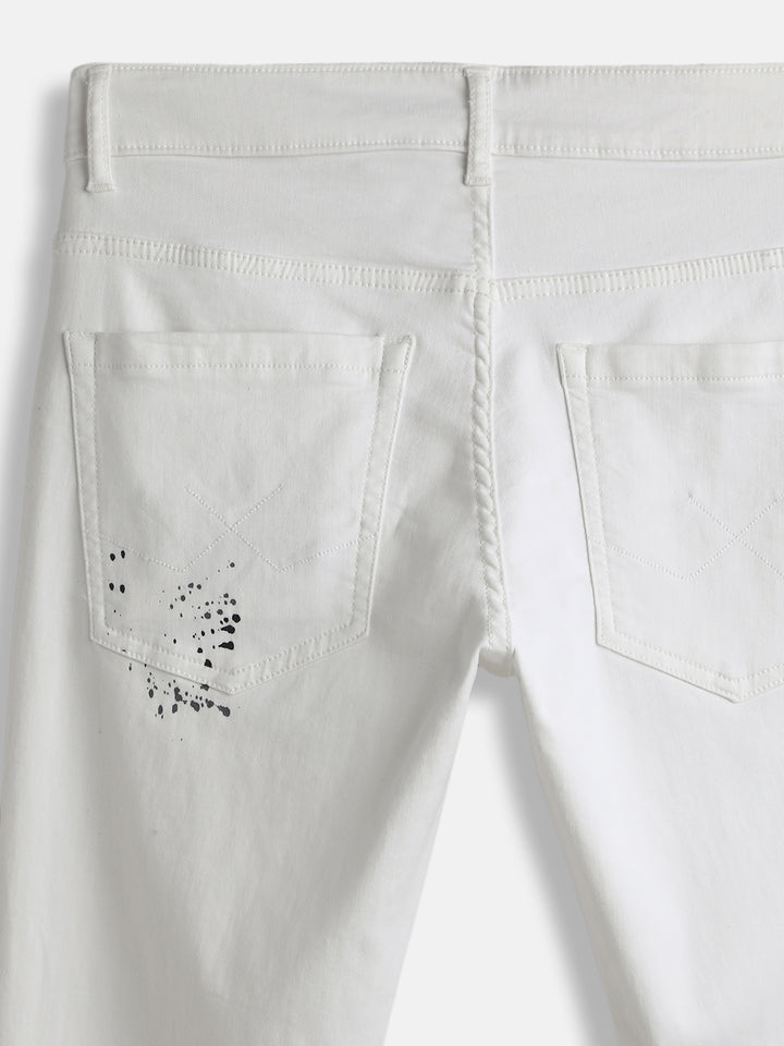 Distressed Slim Tapered Jeans | White