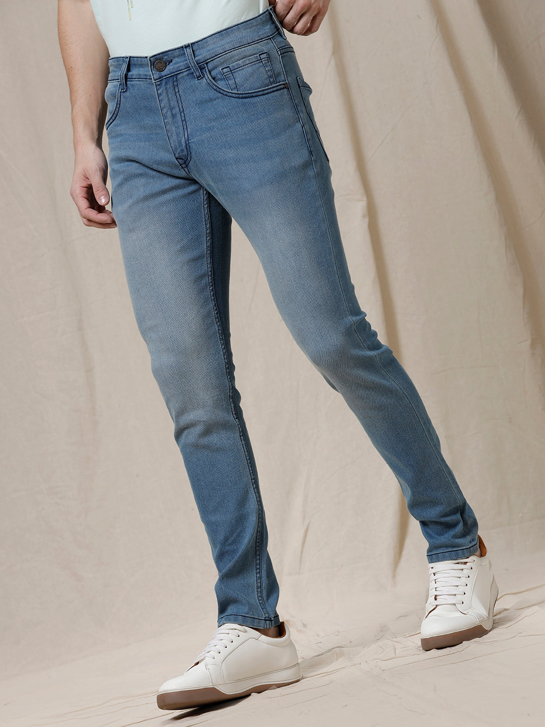 Stretchable Blue Faded Jeans