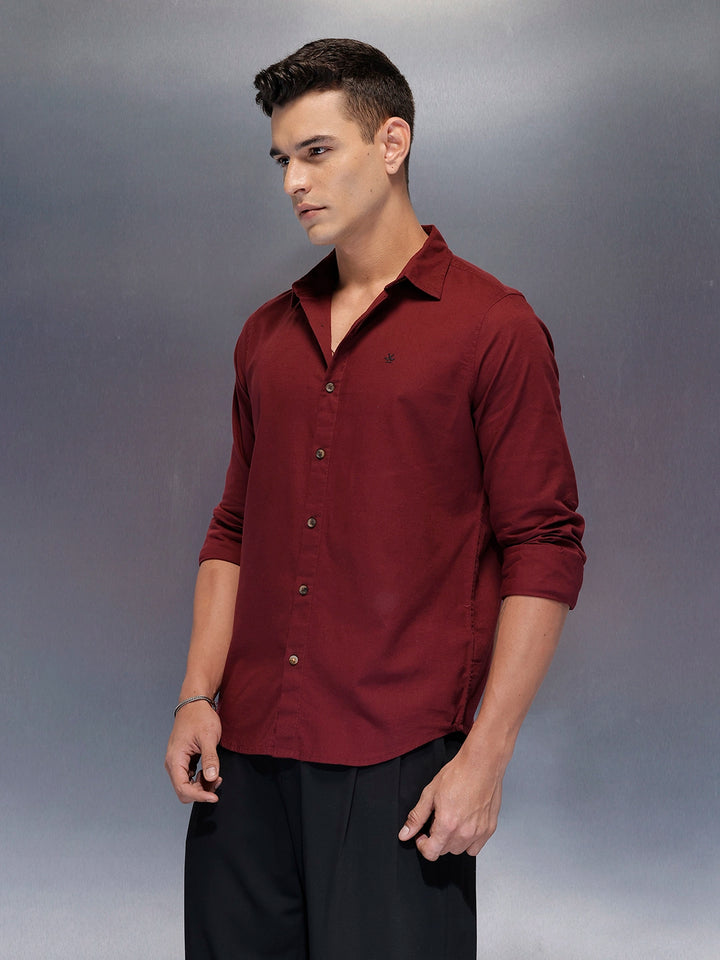 Men's solid shirt with clean tailoring and comfort fit | Wine