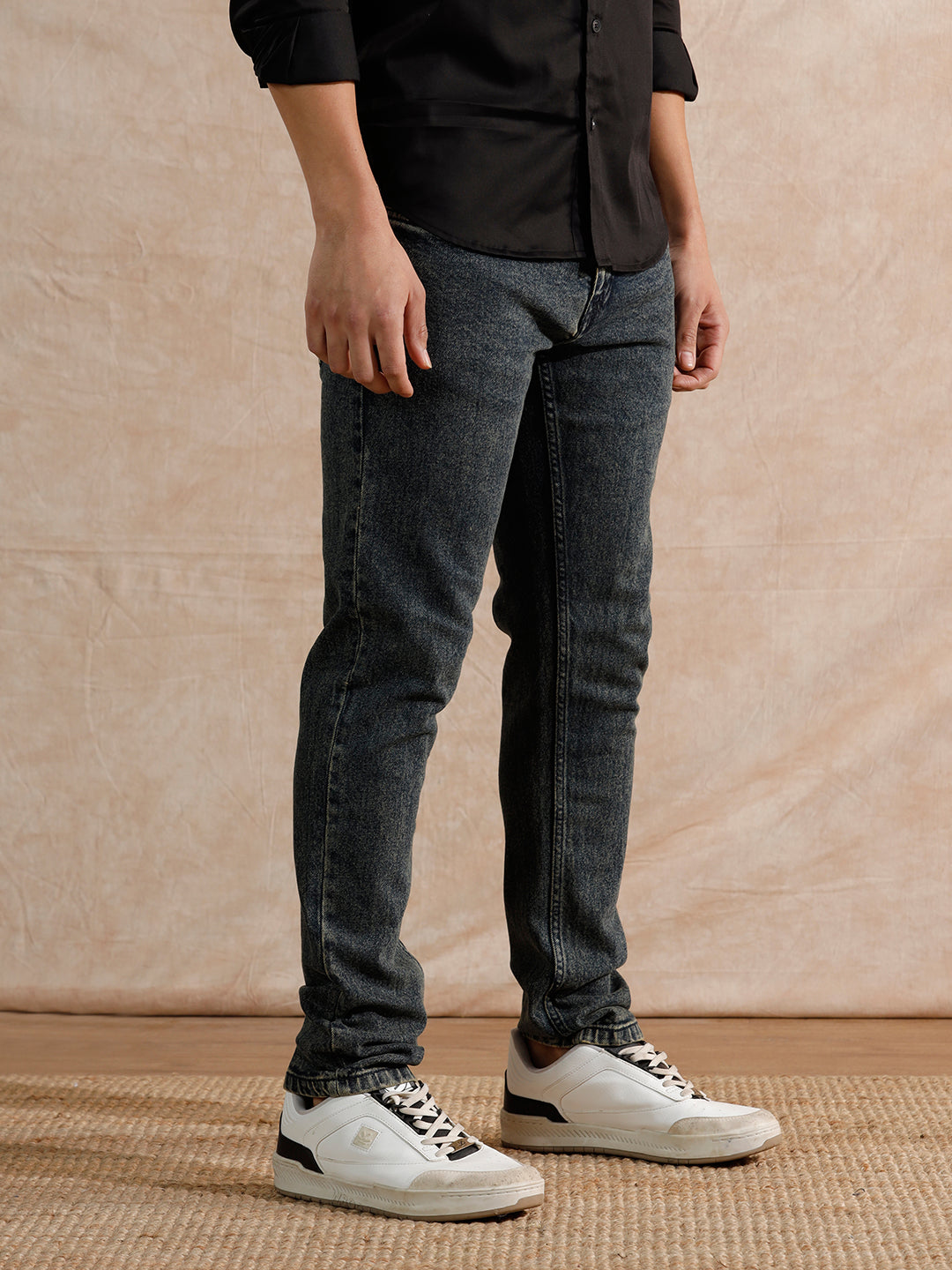 Solid Heavy Fade Slim Tapered Fit Jeans Blue - Main Image